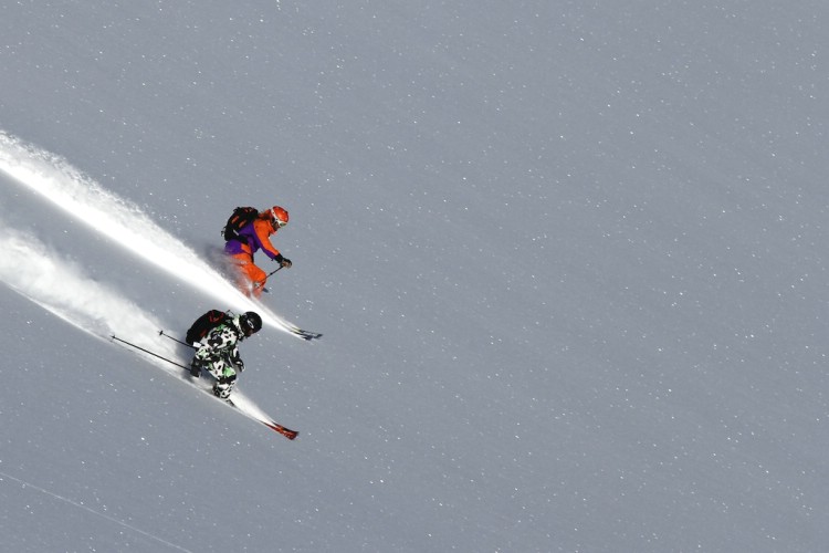 Ingen tävling här inte!) Heliski Riksgränsen. Foto: Carl Lundberg